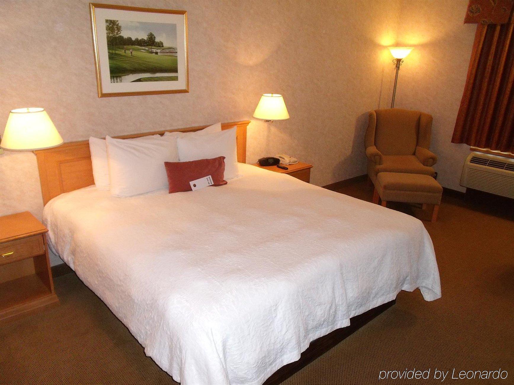 Humphry Inn And Suites Winnipeg Zimmer foto